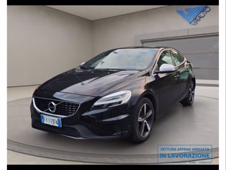 VOLVO V40 2.0 d2 R-design