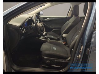 FORD Focus Active 1.0 EcoBoost Hybrid Design