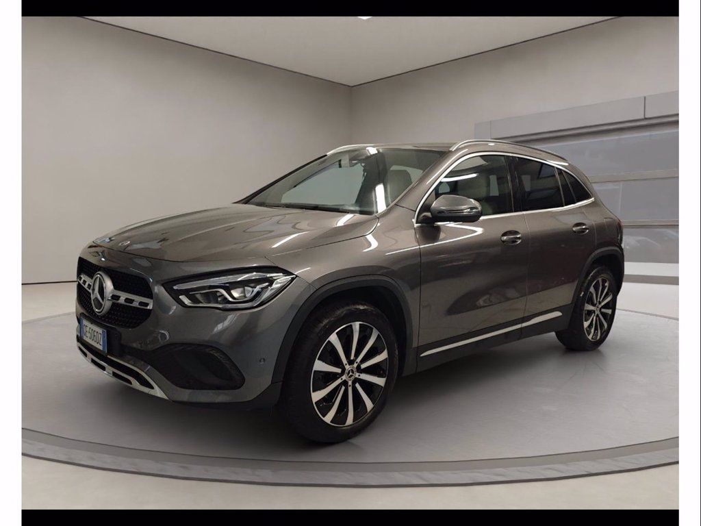 MERCEDES GLA 200 d Premium